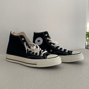 Converse black Chuck 70’s size 9.